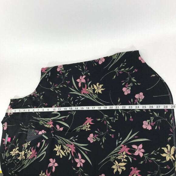 Vince Camuto Sleeveless V-Neck Rumple Blouse Women's Plus Size 1X Black Floral - Picture 7 of 9